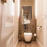 Suite-elegance Prive Sauna & Jacuzzi Apartment